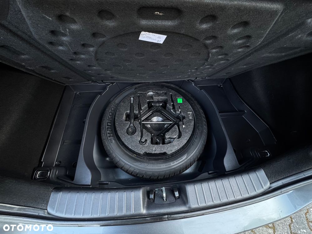 Hyundai i30 1.4 Team 08 - 9