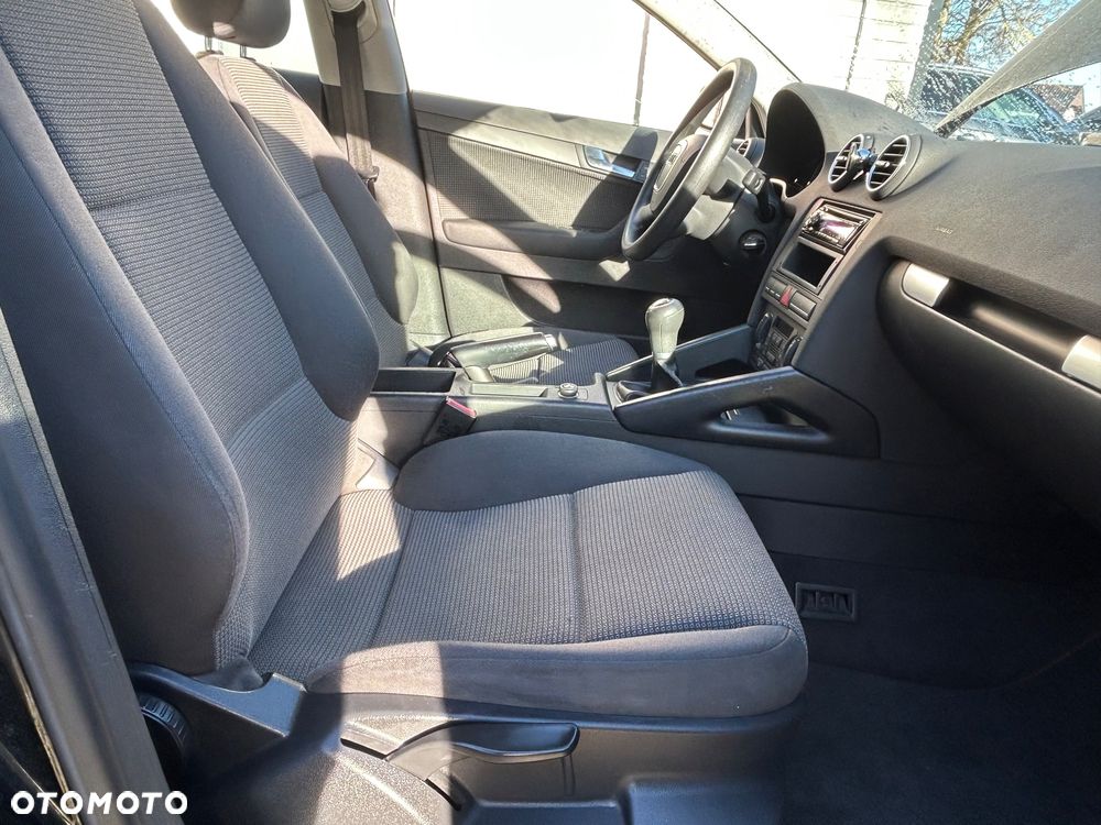 Audi A3 Sportback 1.6 Ambiente - 10