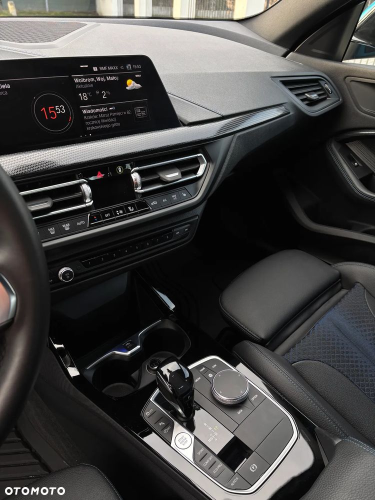 BMW Seria 2 218i - 12