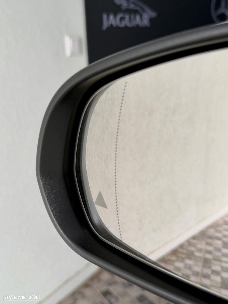 Mercedes-Benz EQB 250+ AMG Line - 20