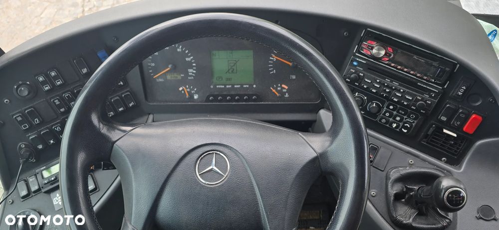 Mercedes-Benz Tourismo 15RHD - 11