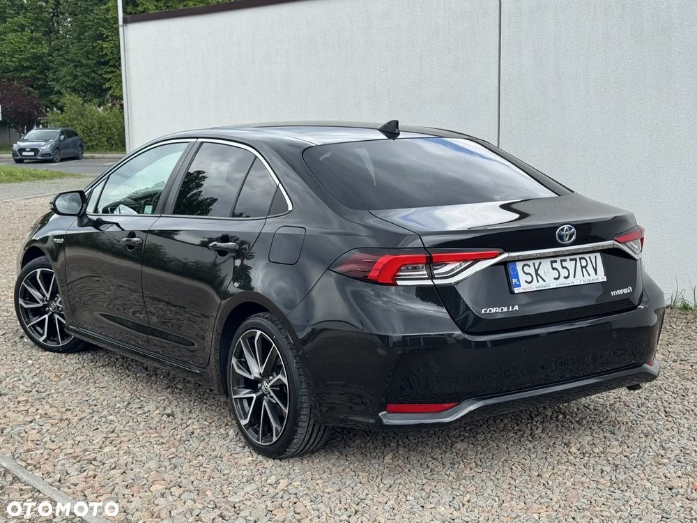 Toyota Corolla 1.8 Hybrid Executive - 32