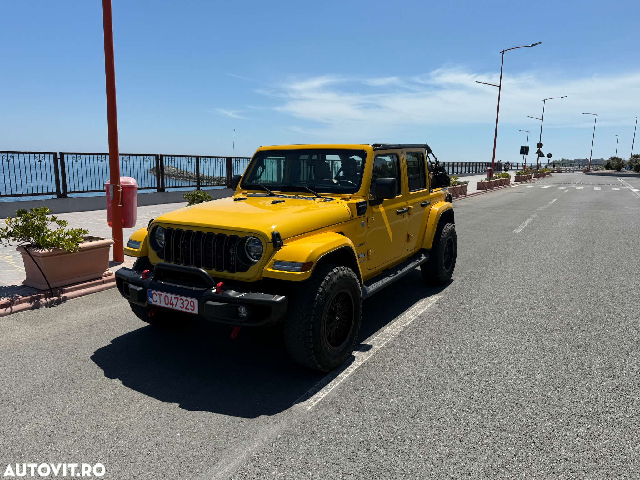 Jeep Wrangler Unlimited 2.0 4xe Plug-In Hybrid Softtop Sahara - 6