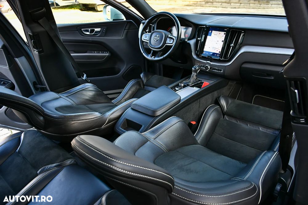 Volvo XC 60 D4 AWD R-Design - 12