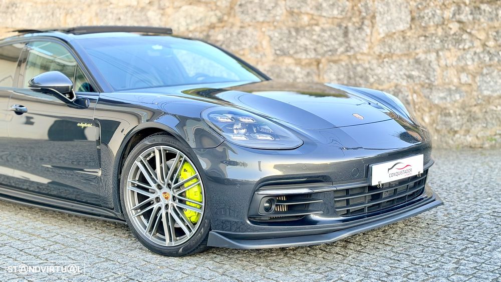 Porsche Panamera Sport Turismo 4 E-Hybrid - 30