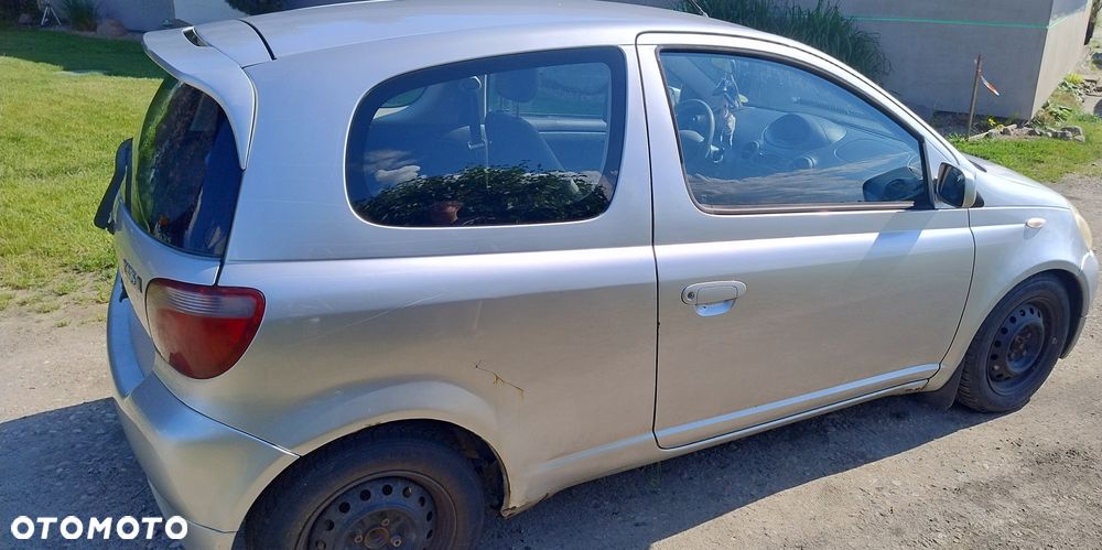 Toyota Yaris - 5