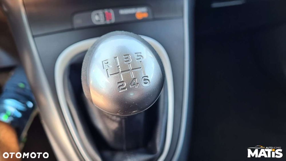 Toyota Verso - 30