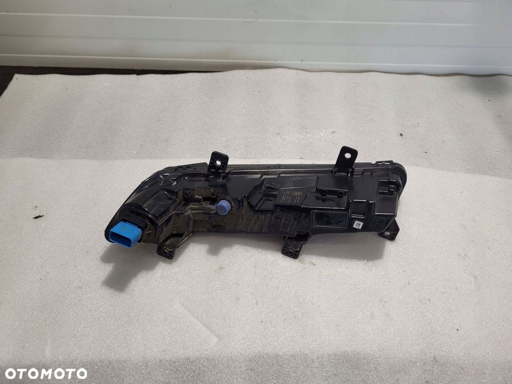peugeot 308 t10 światła do jazdy dziennej przód strona lewa 9835230980 - 2