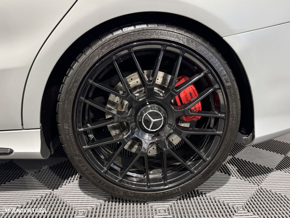 Mercedes-Benz CLA 45 AMG 4-Matic - 11