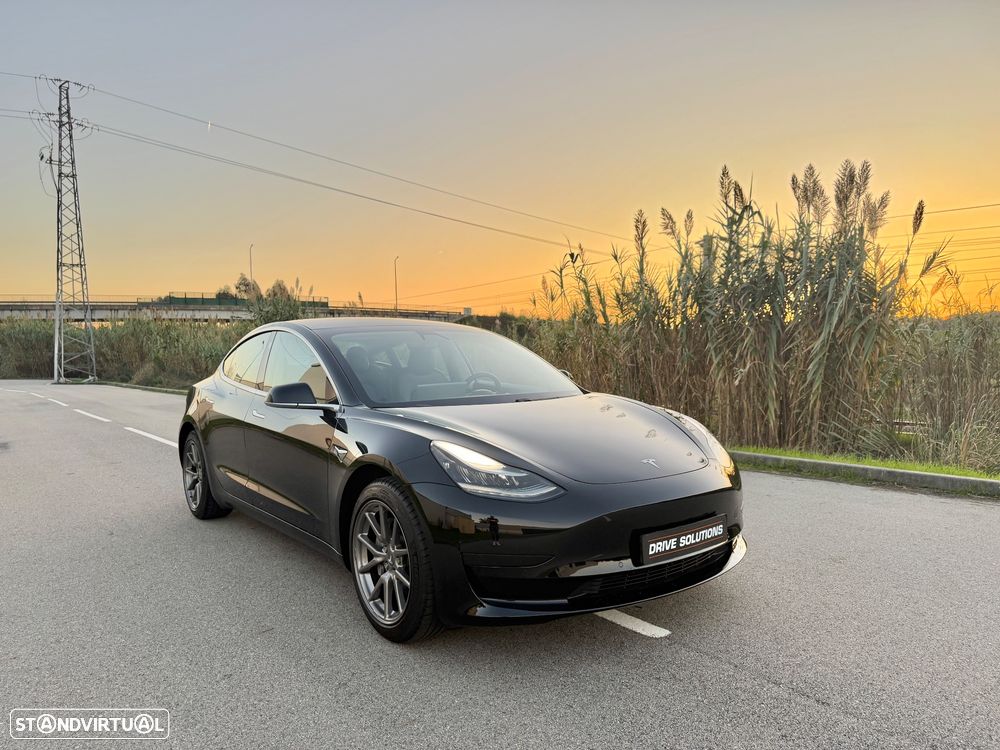 Tesla Model 3 Standard Range Plus RWD - 3