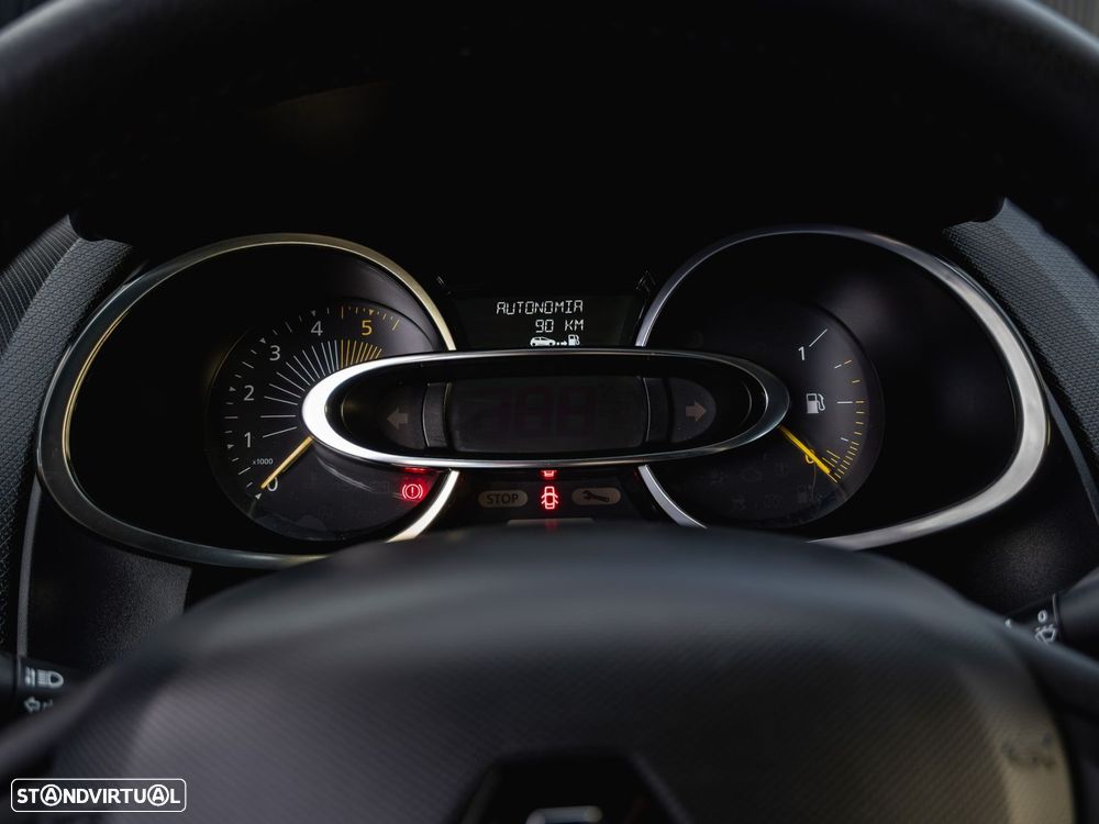 Renault Clio 1.5 dCi Dynamique S - 25