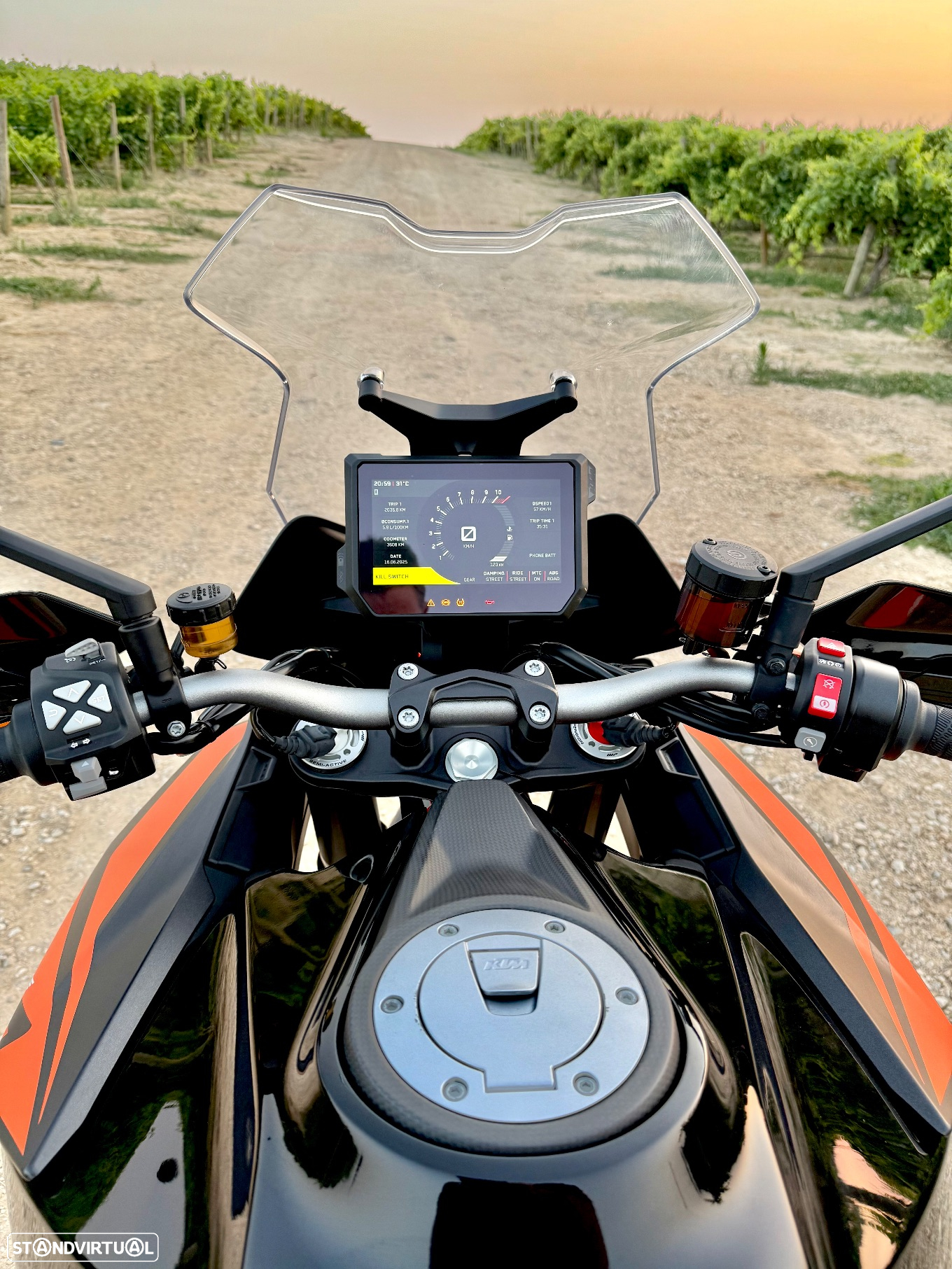 KTM Superduke 1290 GT - 26