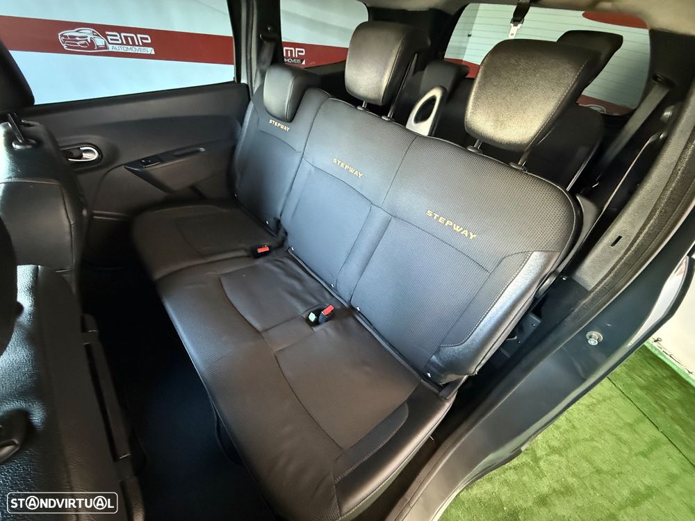 Dacia Lodgy dCi 110 Stepway - 11