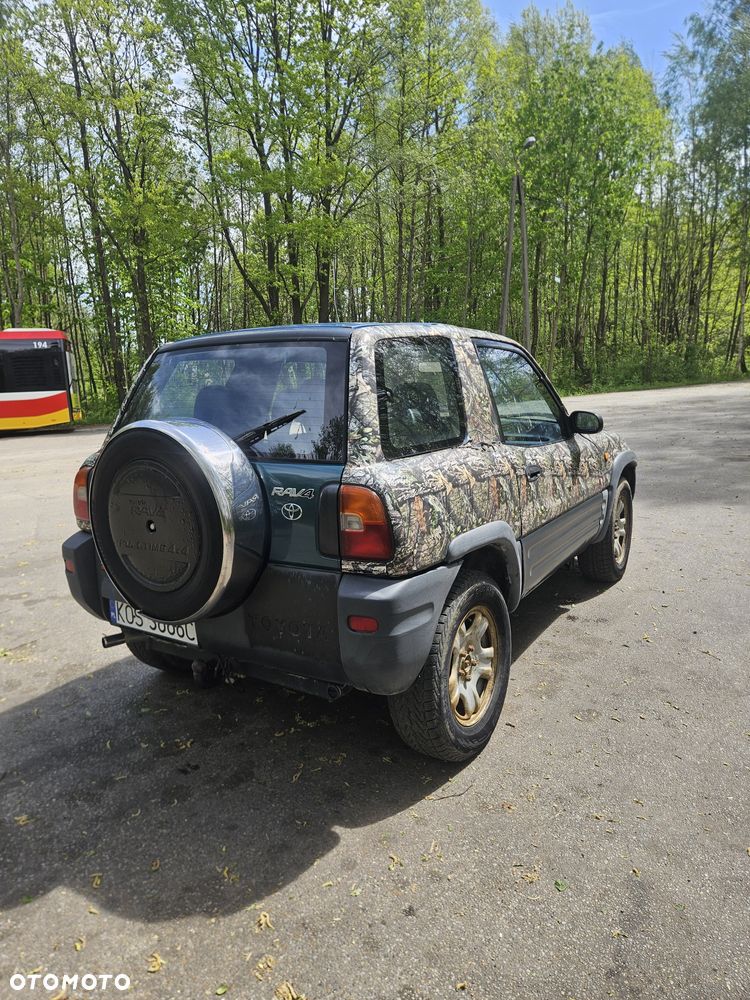 Toyota RAV4 - 3