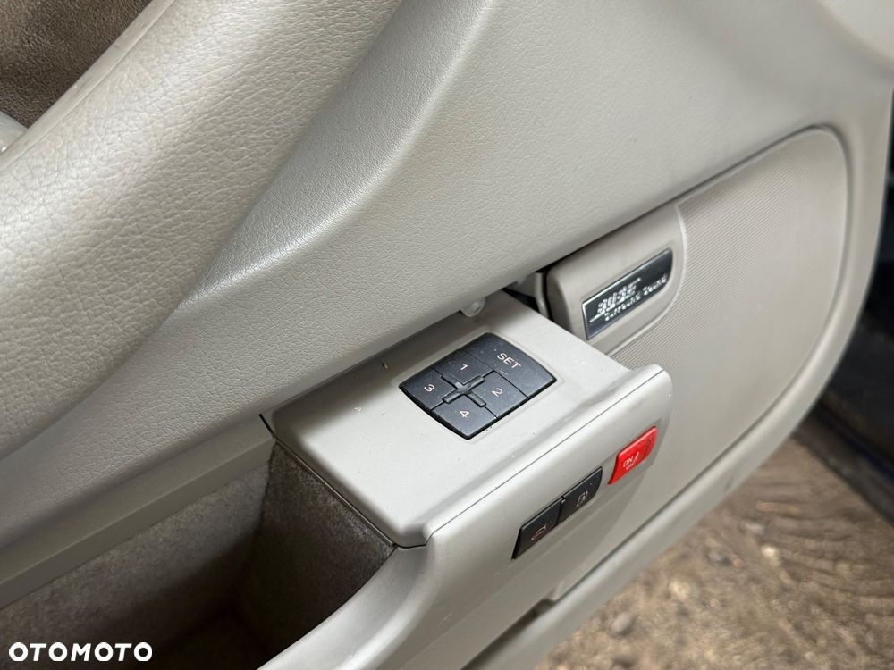 Audi A8 3.7 Quattro - 22