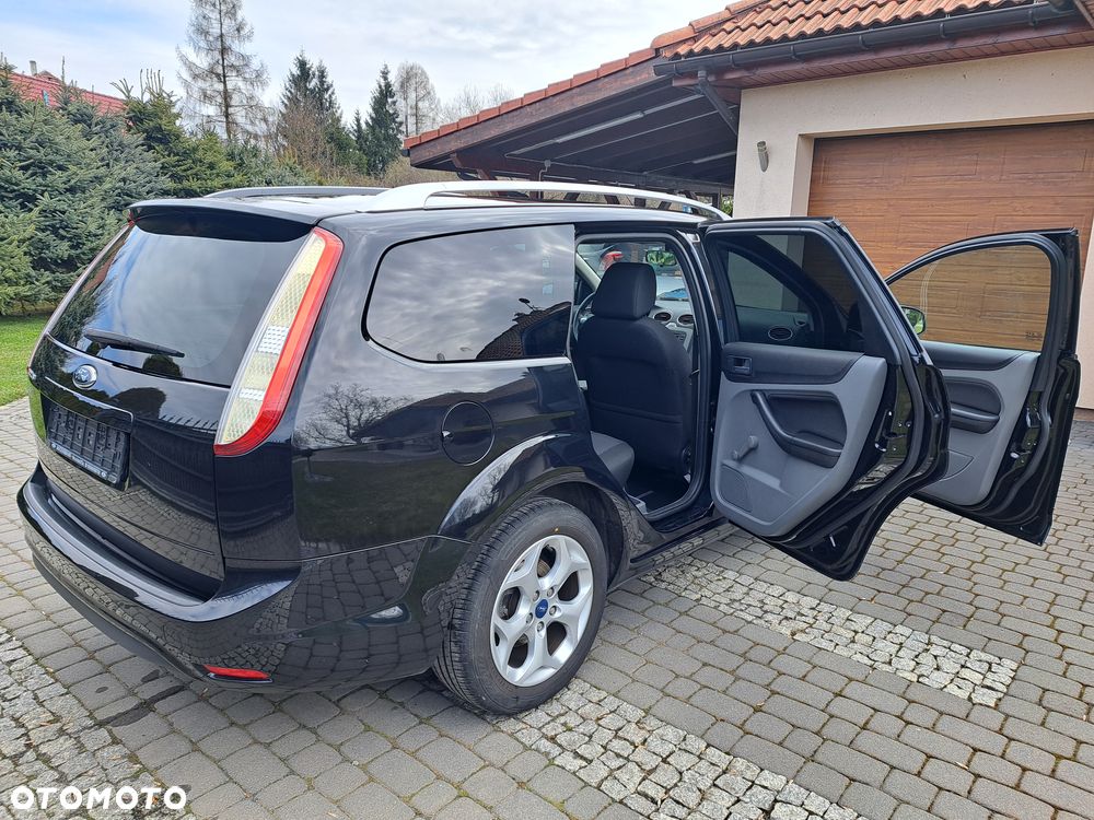 Ford Focus 1.6 16V Ambiente - 10