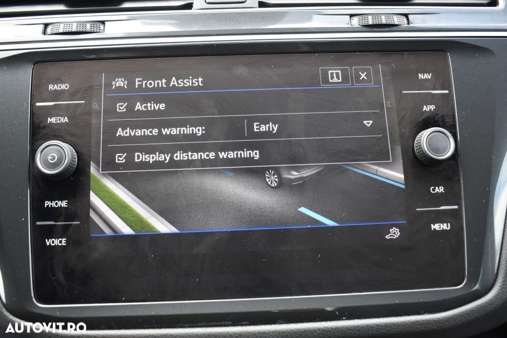 Volkswagen Tiguan - 19