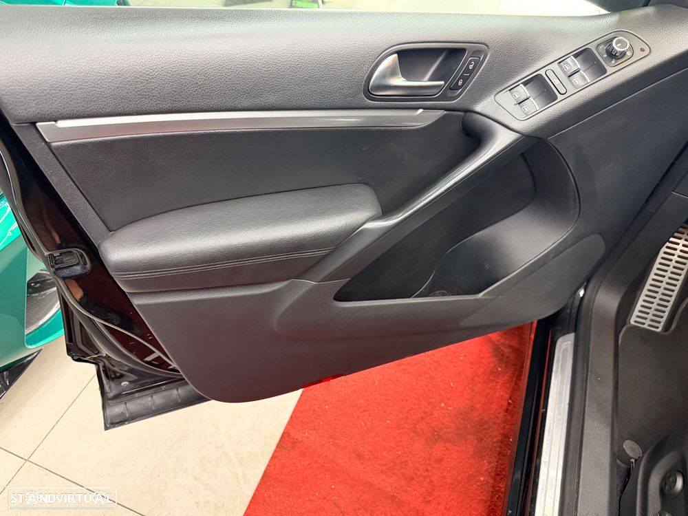 VW Tiguan 2.0 TDI DPF BlueMotion Exclusive - 19