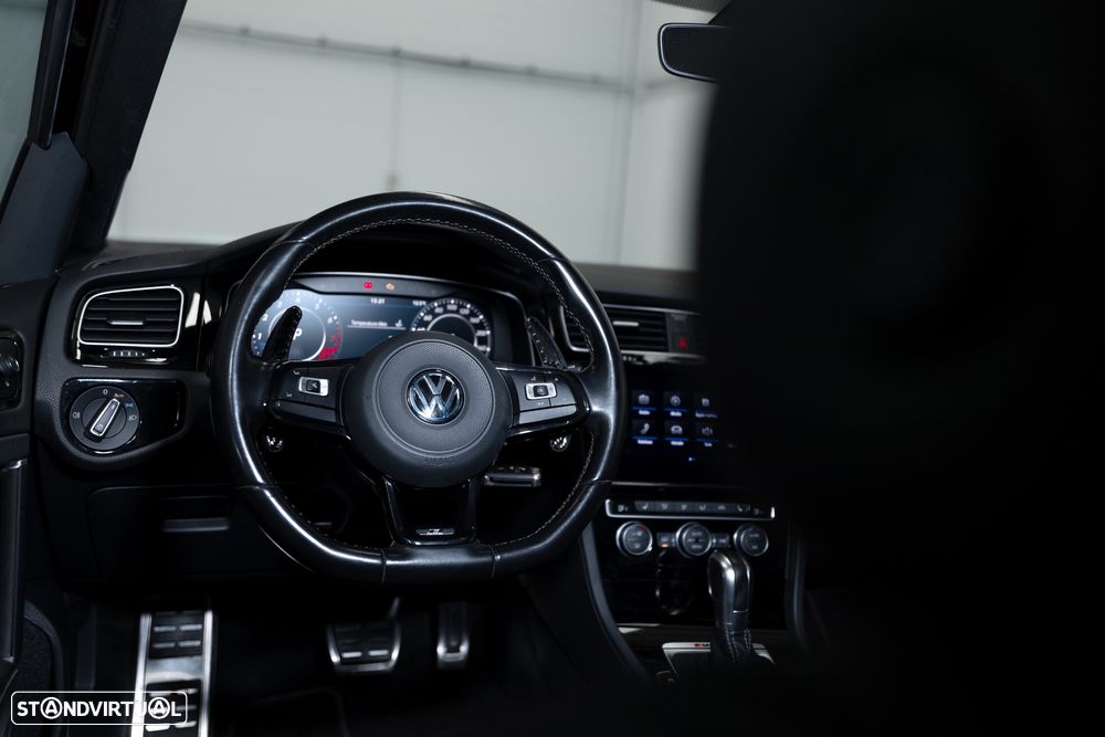 VW Golf R 4Motion (BlueMotion ) DSG - 17