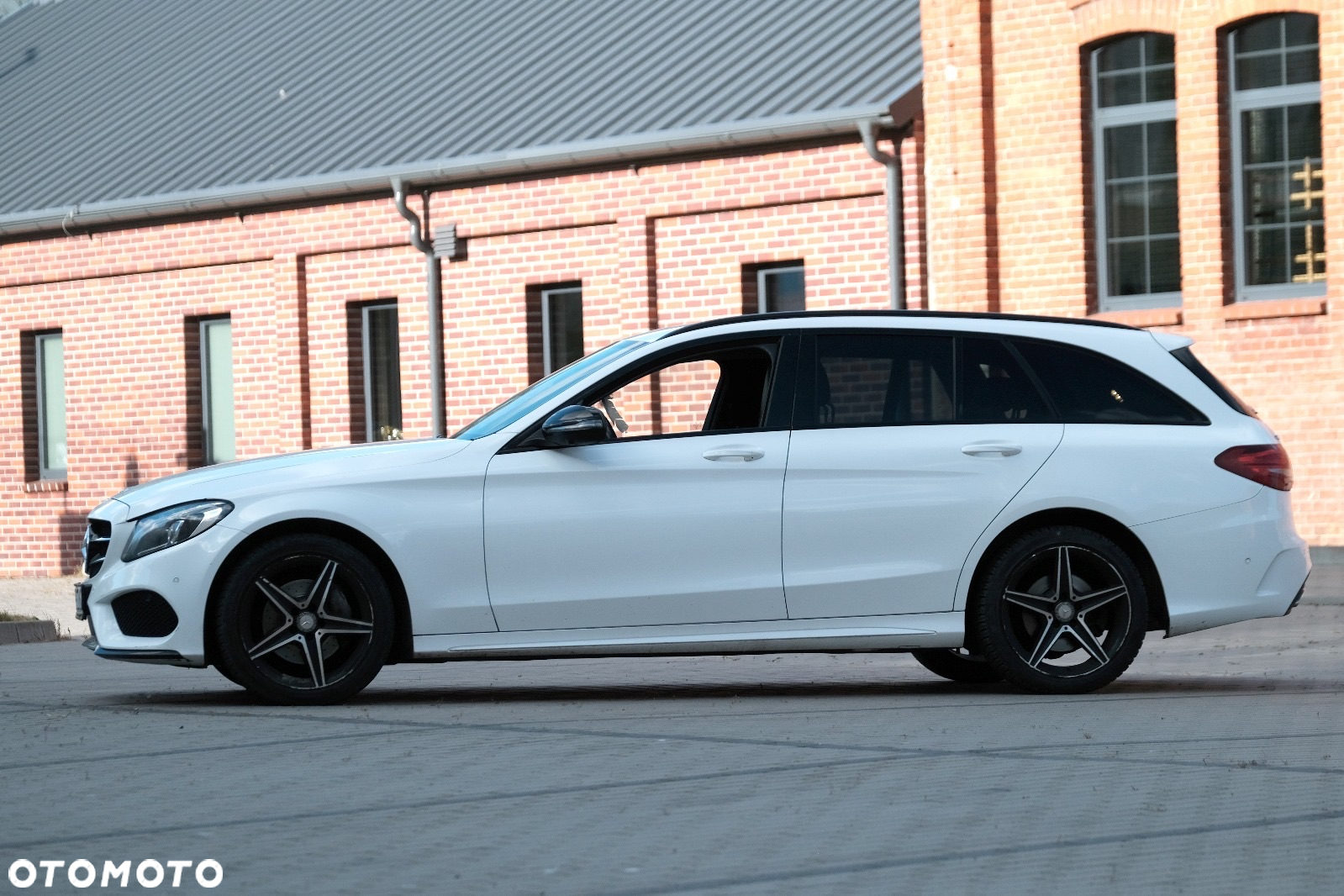 Mercedes-Benz Klasa C 200 4-Matic 7G-TRONIC - 2