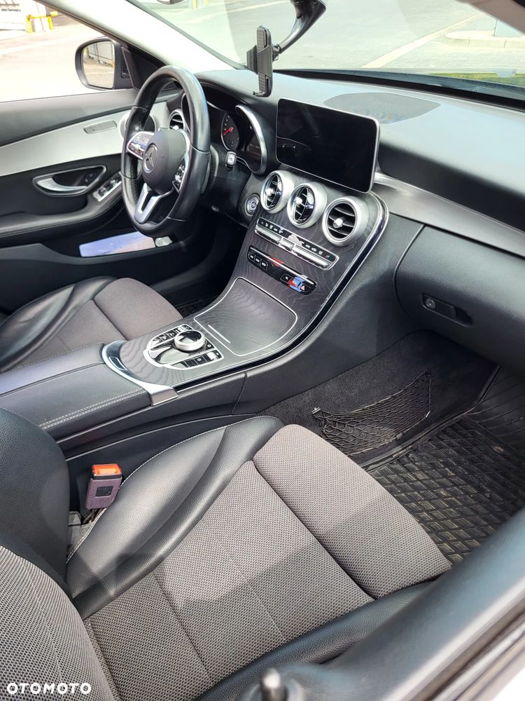Mercedes-Benz Klasa C 220 d 9G-TRONIC Exclusive - 10