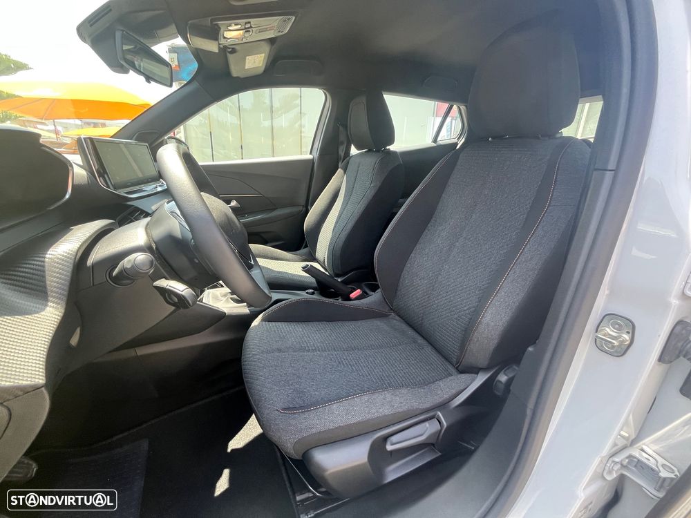 Peugeot 2008 1.2 PureTech Style - 28