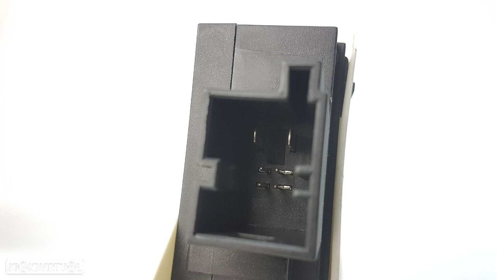 MOTOR ELEVADOR FRENTE DIREITO AUDI A6 AVANT (4F5) 2.0 TDI - 3