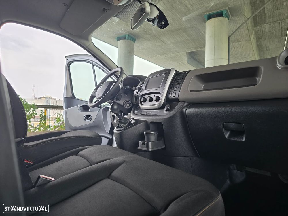 Renault Trafic - 8