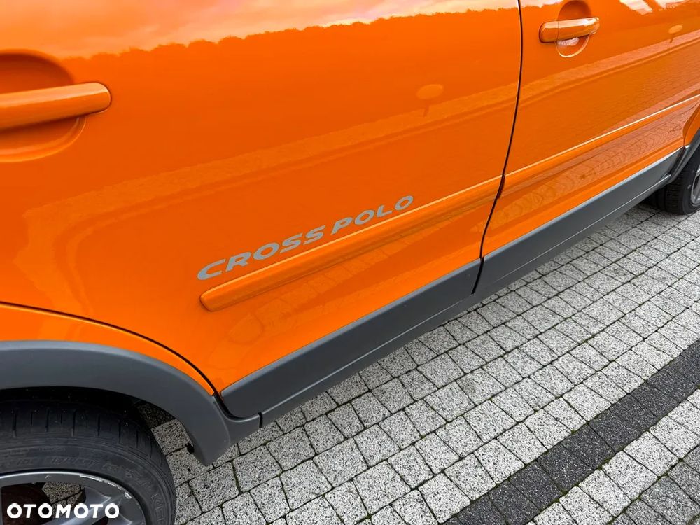 Volkswagen Polo 1.2 Cross Urban White - 15