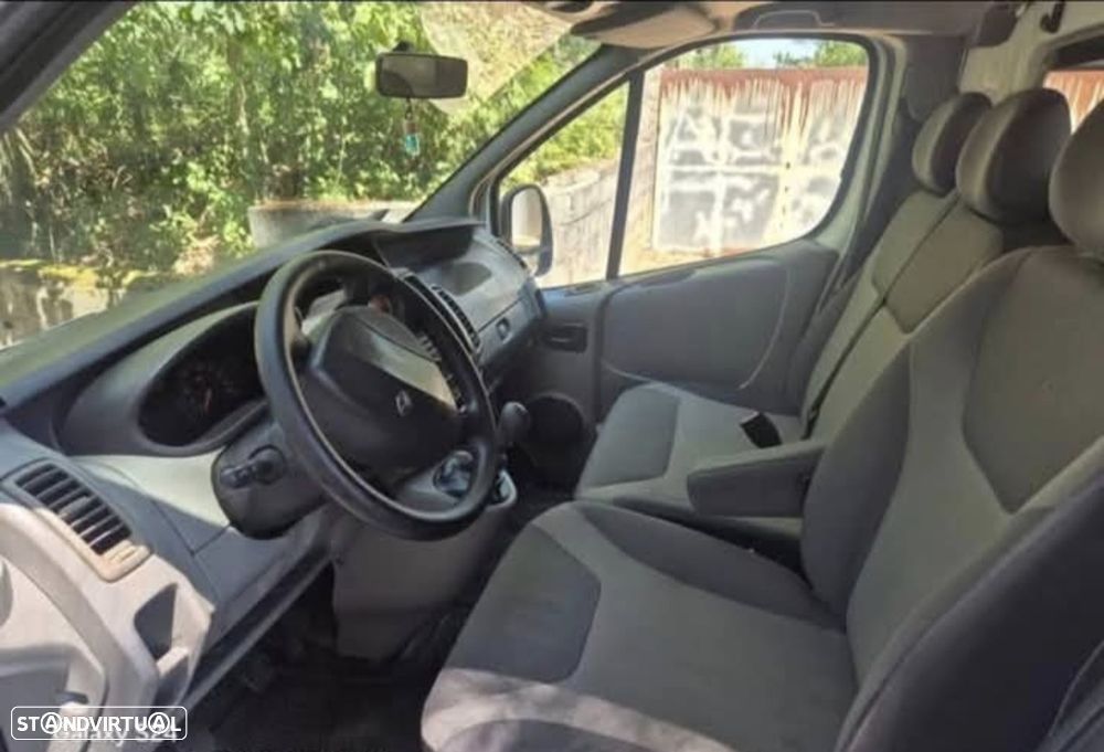 Renault Trafic - 10