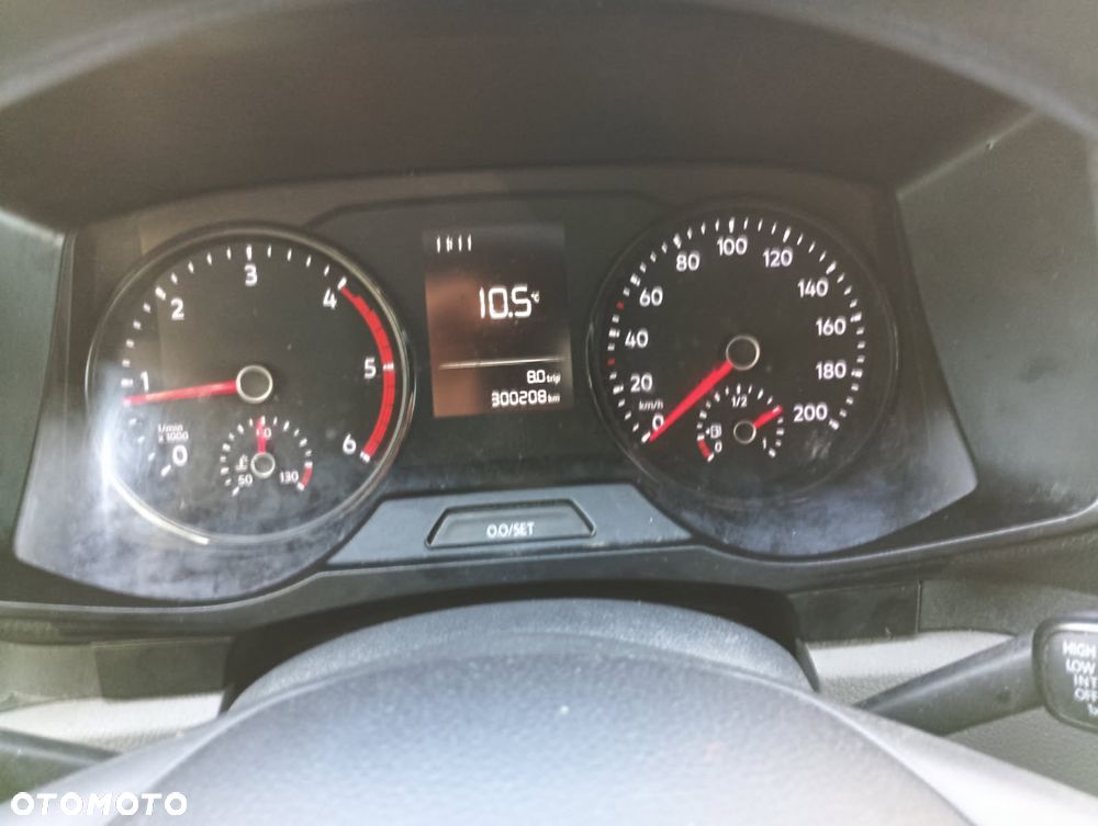Volkswagen Crafter - 13