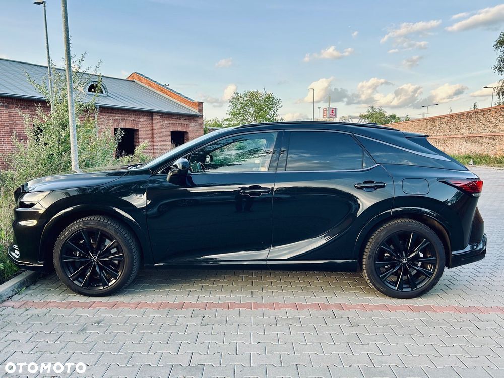 Lexus RX 500h F Sport Edition - 16