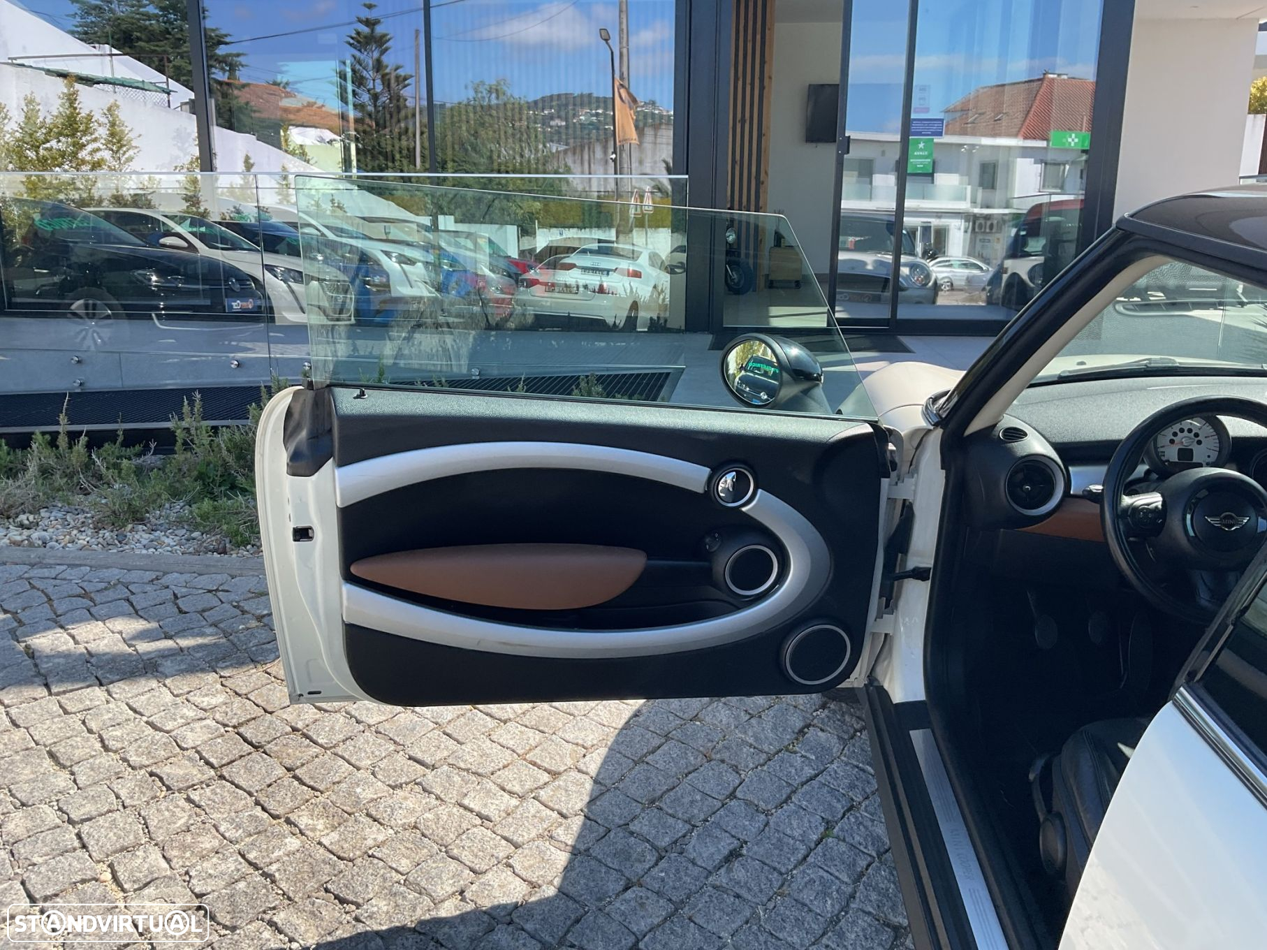 MINI 3 Portas Cooper D - 18