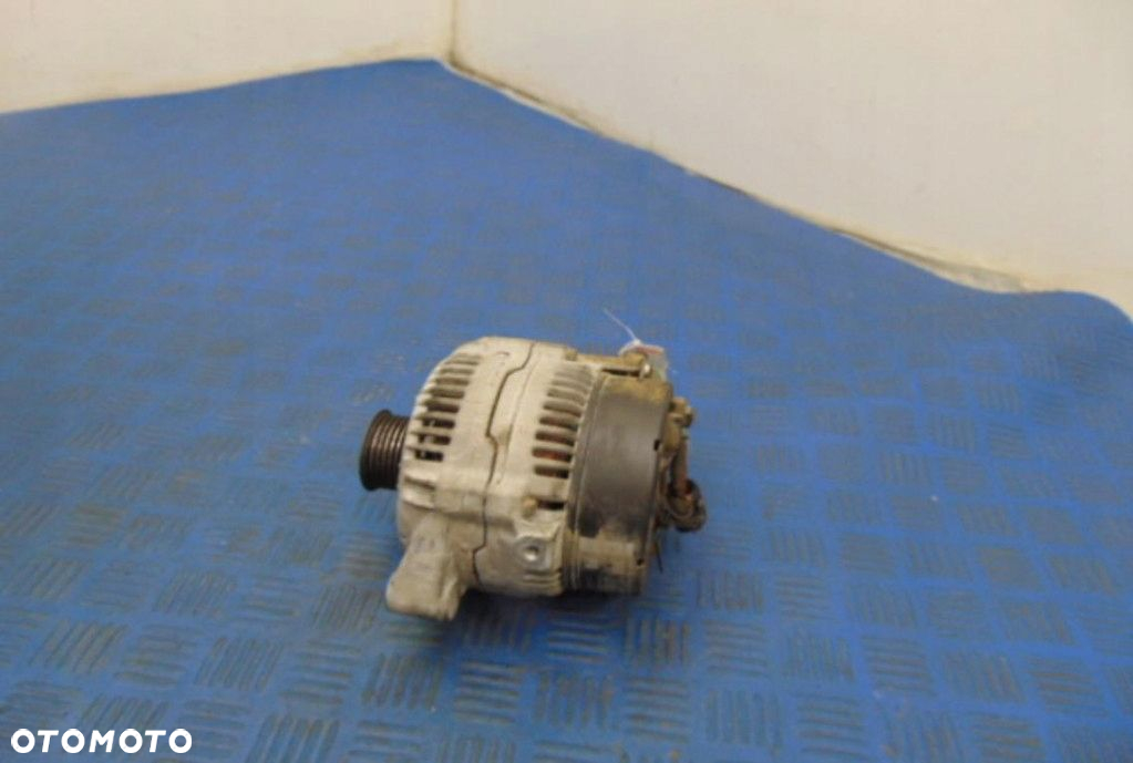 OPEL VECTRA B 2.0 16V ALTERNATOR - 3