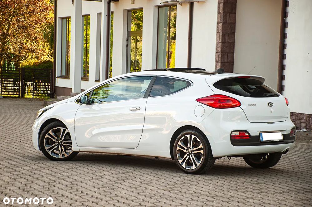 Kia ProCeed 1.6 GDI DCT Spirit - 22