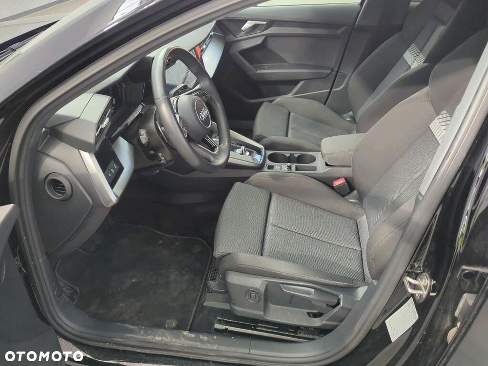 Audi A3 Sportback - 6