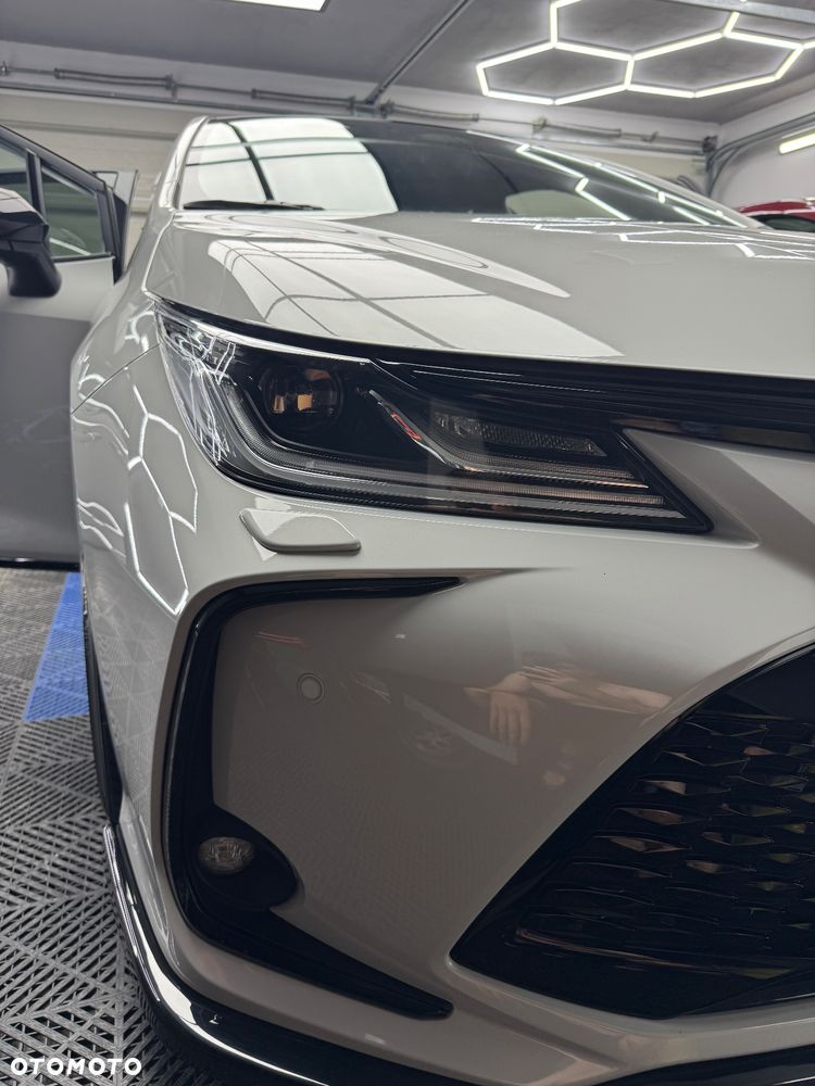Toyota Corolla - 2