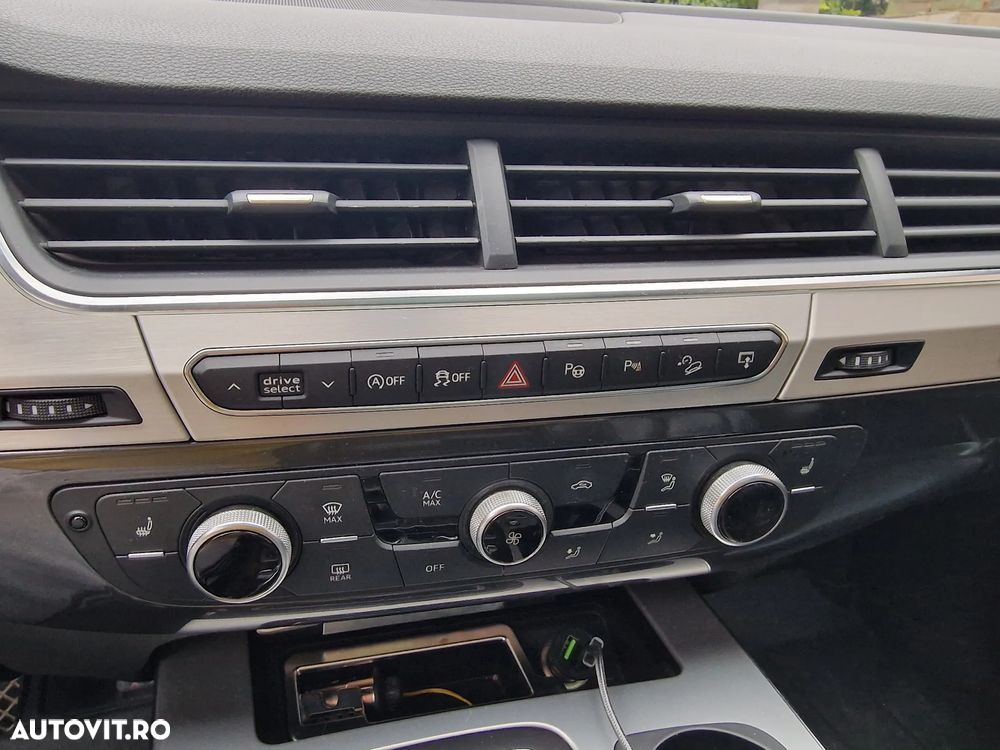 Audi Q7 3.0 TDI Quattro Tiptronic - 23