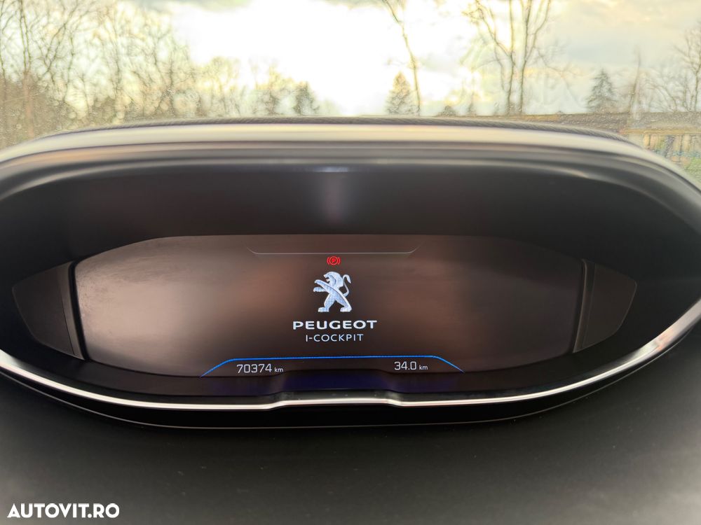 Peugeot 3008 225 e-EAT8 Allure - 9