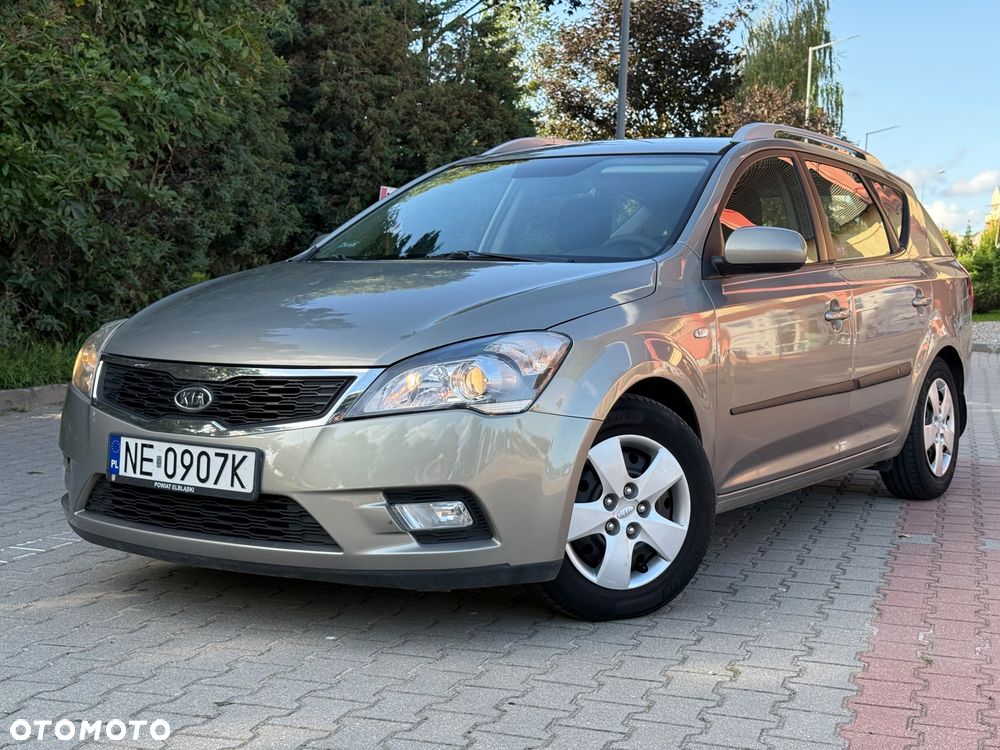 Kia Ceed 1.6 Crdi Comfort - 1