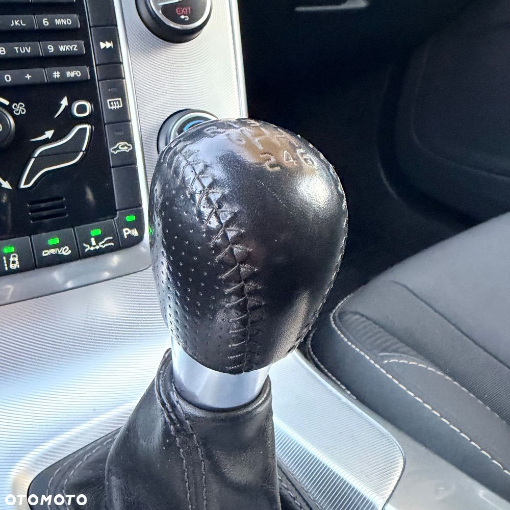 Volvo V60 2012 photo 3