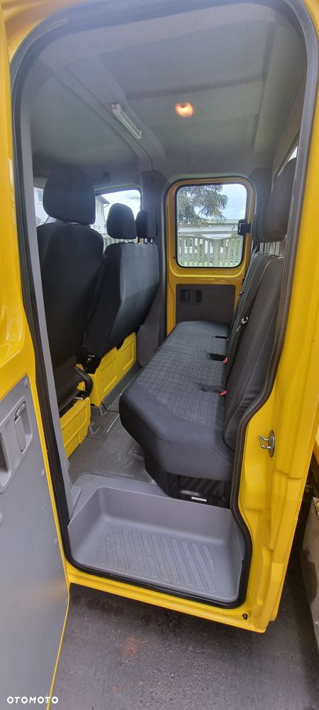 Mercedes-Benz Sprinter - 12