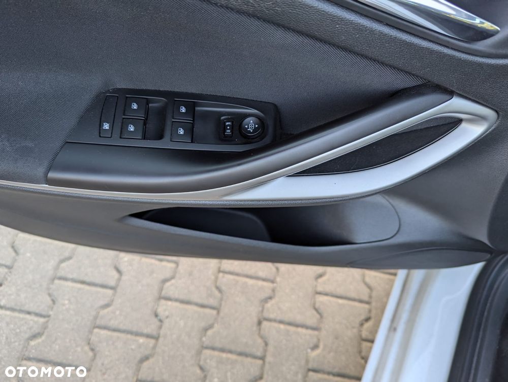 Opel Astra - 10