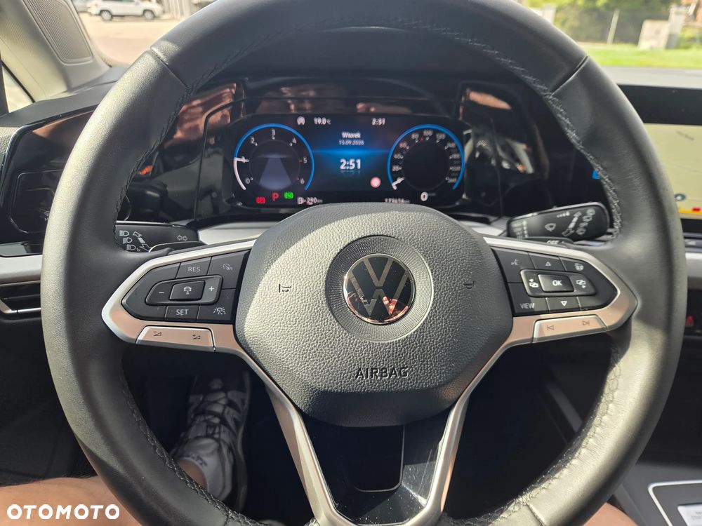 Volkswagen Golf - 12