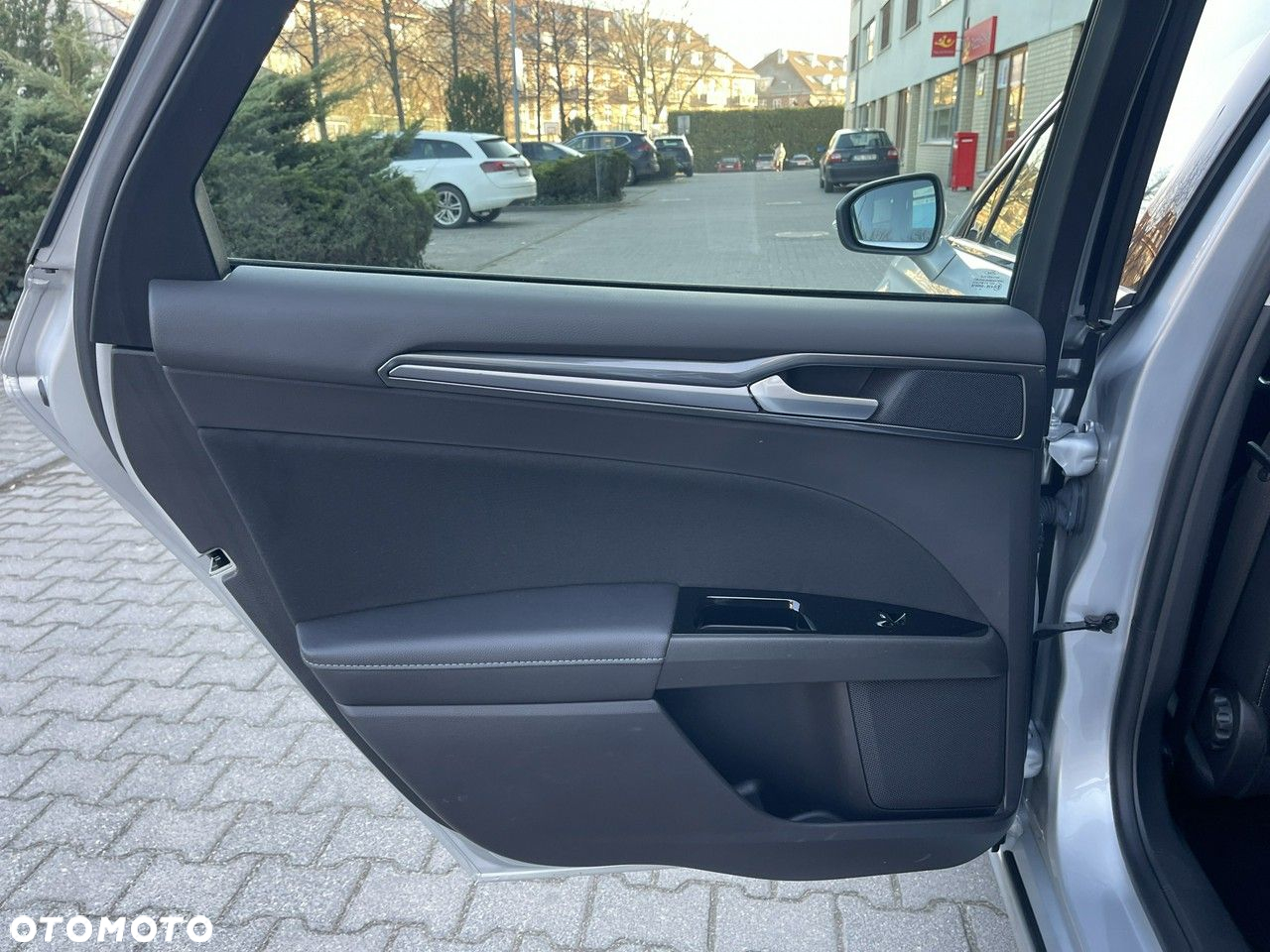 Ford Mondeo - 23