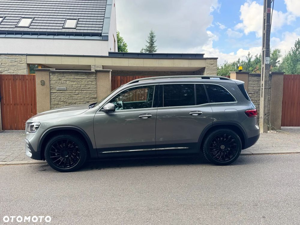 Mercedes-Benz GLB 250 4-Matic 8G-DCT - 2