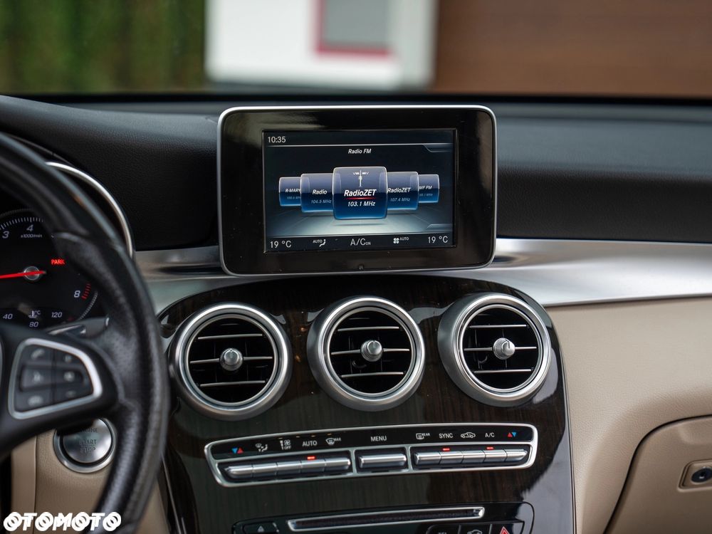 Mercedes-Benz GLC - 39