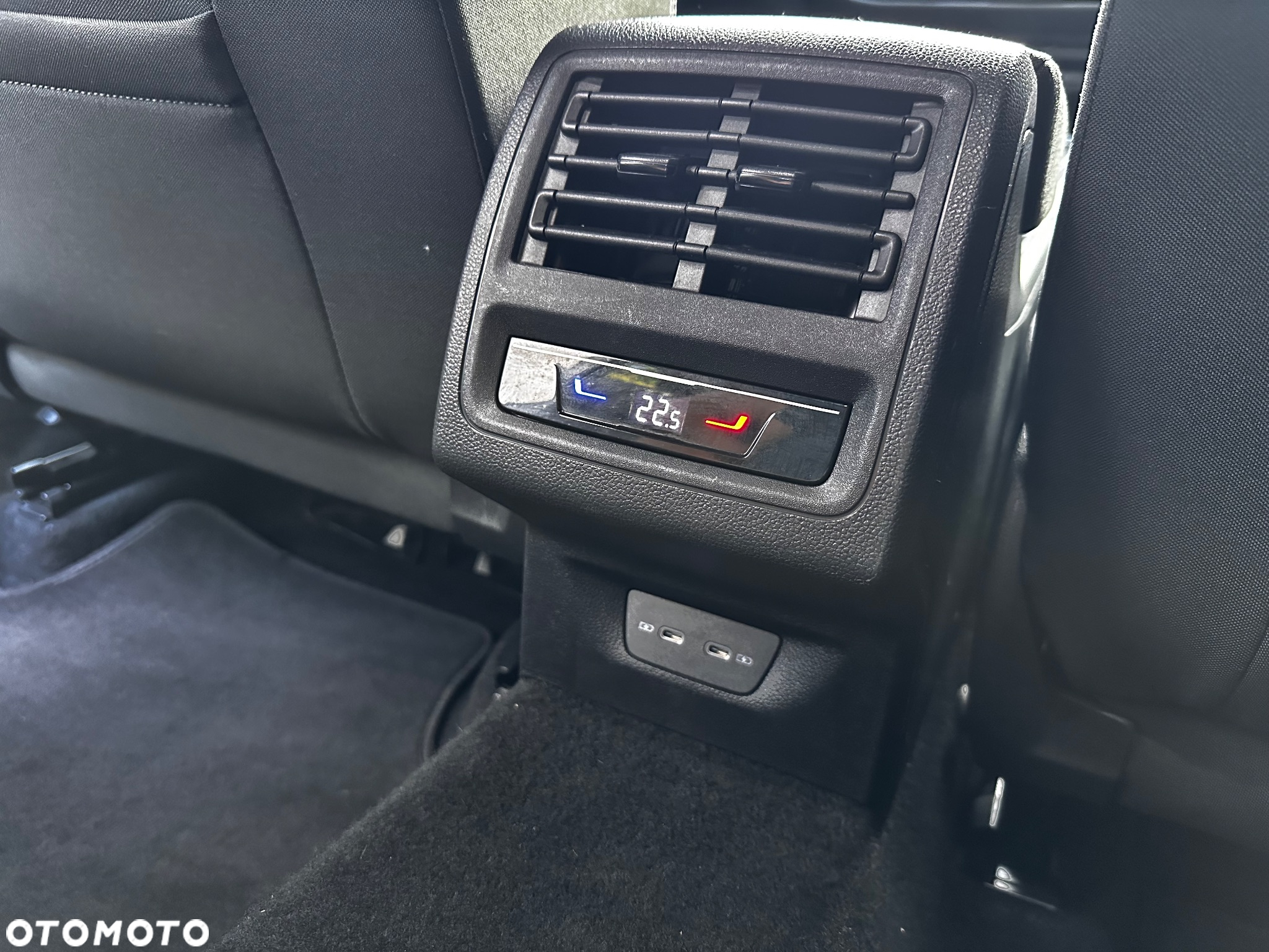 Volkswagen Golf Variant 2.0 TDI SCR DSG Move - 19