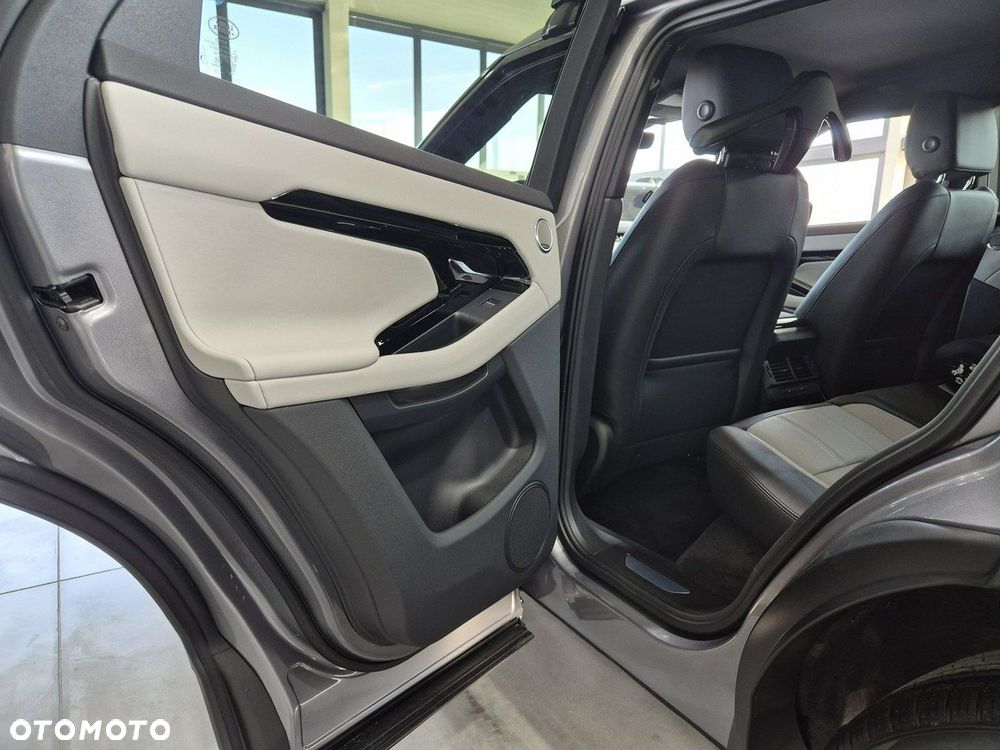 Land Rover Range Rover Evoque - 26