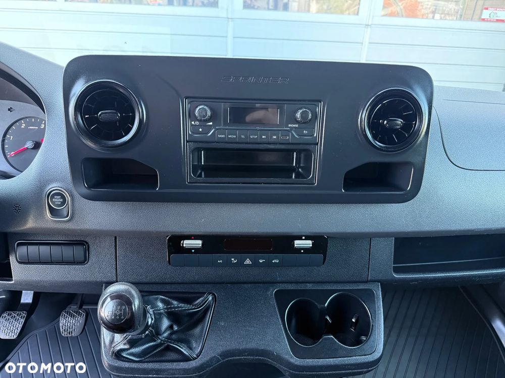 Mercedes-Benz Sprinter 319 CDI V6 Plandeka 8EP + Firana + Winda 750 Kg Salon PL - 18